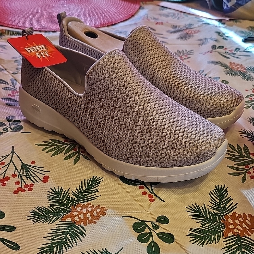 Skechers Go Walk